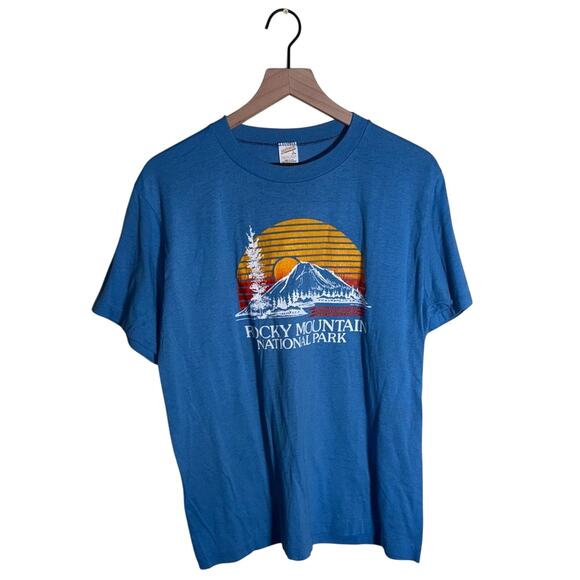 Tops - VNTG ROCKY MOUNTAIN NATIONAL PARK single stitch graphic tee L